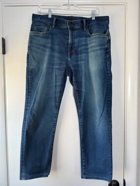 Uniqlo Heat Tech Lined Straight Leg Denim Jeans Medium Wash Blue Size 34